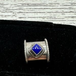 Silver Pendant with Blue Lapis Stone